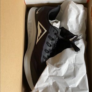 Brand new Nike sneakers!! Out of the box